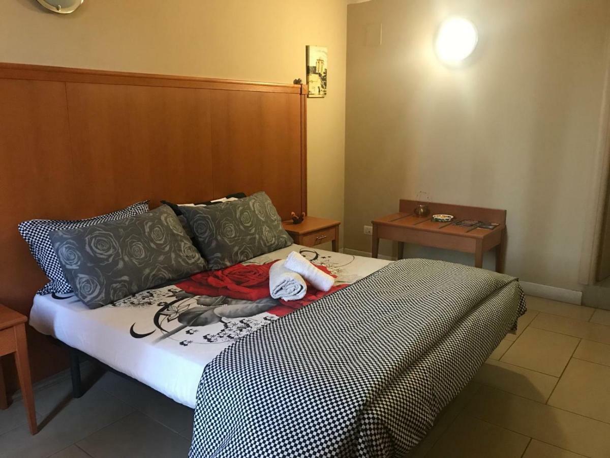 Bastiano'S Rooms Κατάνια Εξωτερικό φωτογραφία